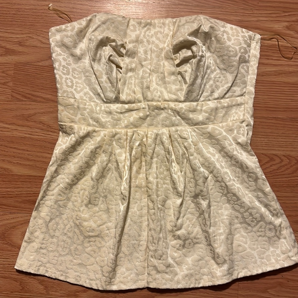 Studio Y Strapless Top